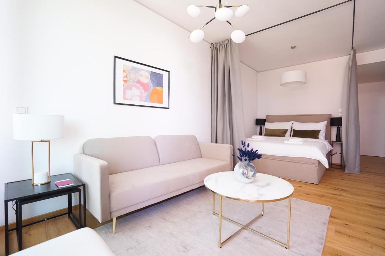 Boutique Studio With Terrace And Pool เวียนนา ภายนอก รูปภาพ
