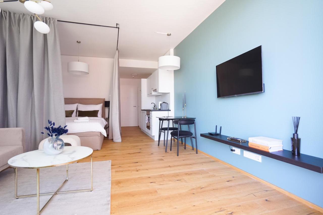 Boutique Studio With Terrace And Pool เวียนนา ภายนอก รูปภาพ